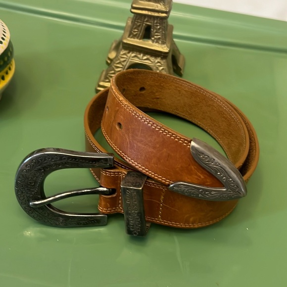 Guess by Marciano Accessories - Western Genuine Leather Belt Guess By George’s Marciano Size S for women’s